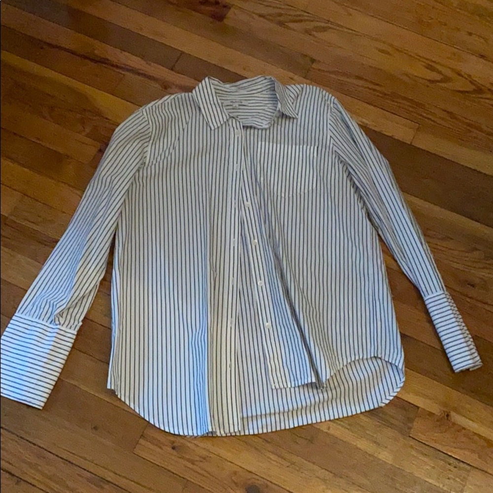 Long sleeved dressy top